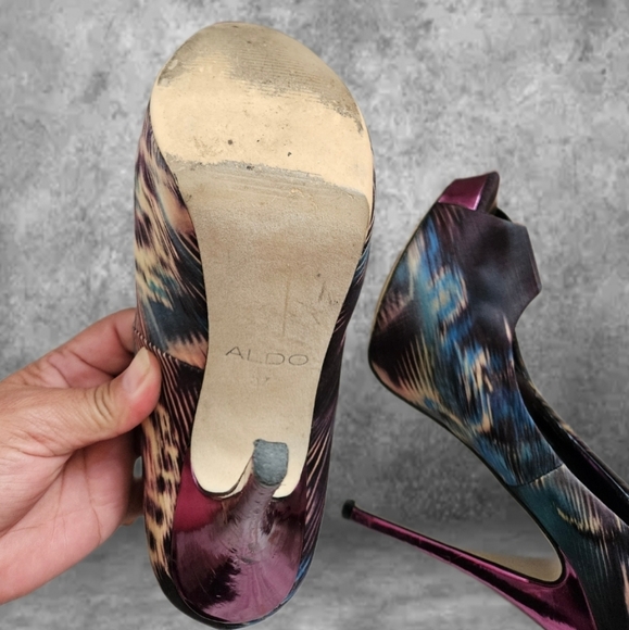 Aldo Purple/Blue Satin Peep Toe Platform Pumps Purple Metallic Heels-Size 6.5 - Picture 5 of 6